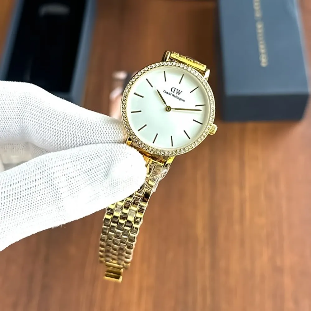 Daniel Wellington Watch For Women (SG1504) - stayhit.in Daniel Wellington Watch For Women (SG1504) - stayhit.in