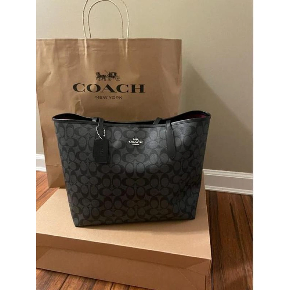 Elegant Coach City Tote Bag With Og Box For Women (BOT3989) - stayhit.in