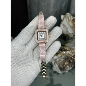 Elegant Gucci Watch Gold Pink For Women (JH709) - stayhit.in