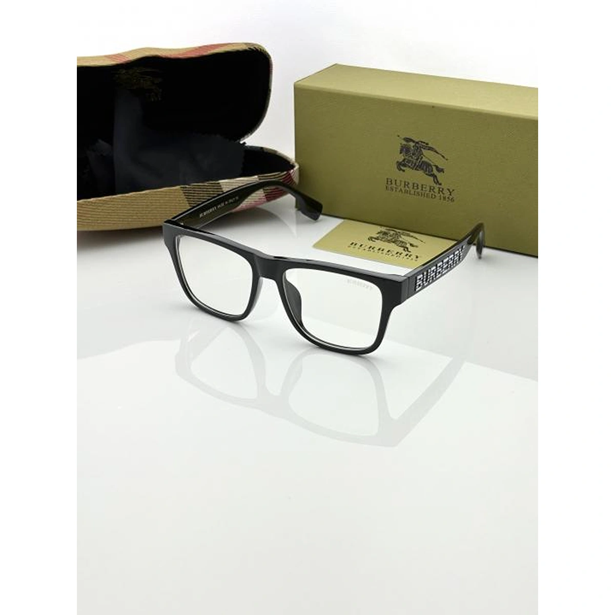 Luxury Burberry Sunglasses Black Plano For Men (BOT3506) - stayhit.in Luxury Burberry Sunglasses Black Plano For Men (BOT3506) - stayhit.in