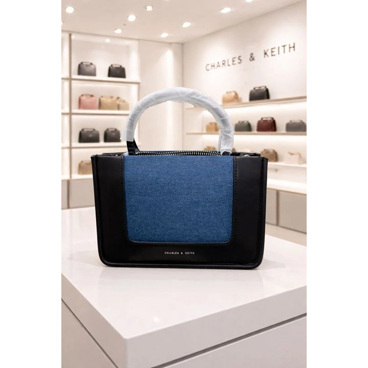 Premium Charles & Keith Daylla Tote Bag With Box For Women (LAB365) - stayhit.in Premium Charles & Keith Daylla Tote Bag With Box For Women (LAB365) - stayhit.in