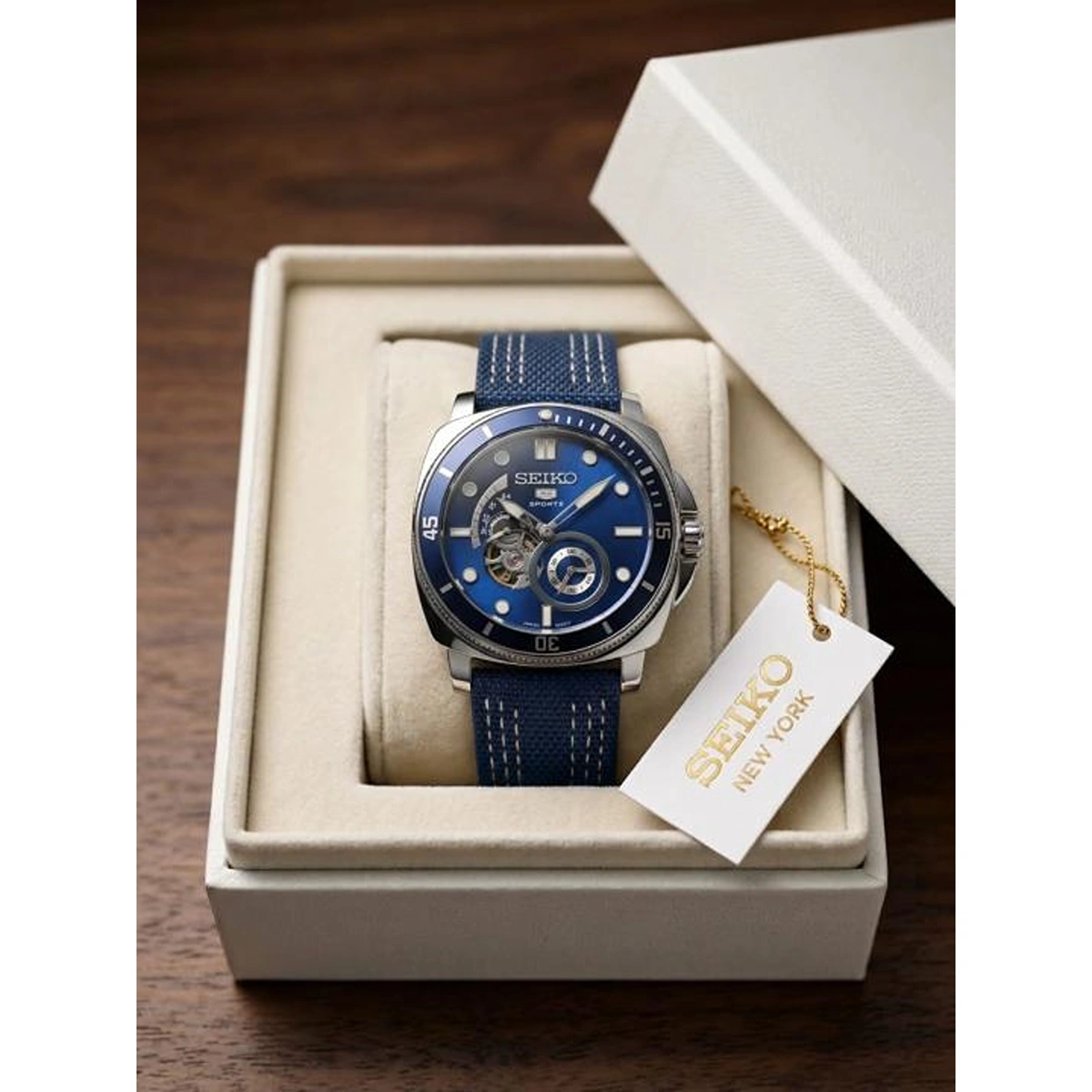Premium Seiko 5 Sports Automatic Watch For Men (BOT2973) - stayhit.in Premium Seiko 5 Sports Automatic Watch For Men (BOT2973) - stayhit.in