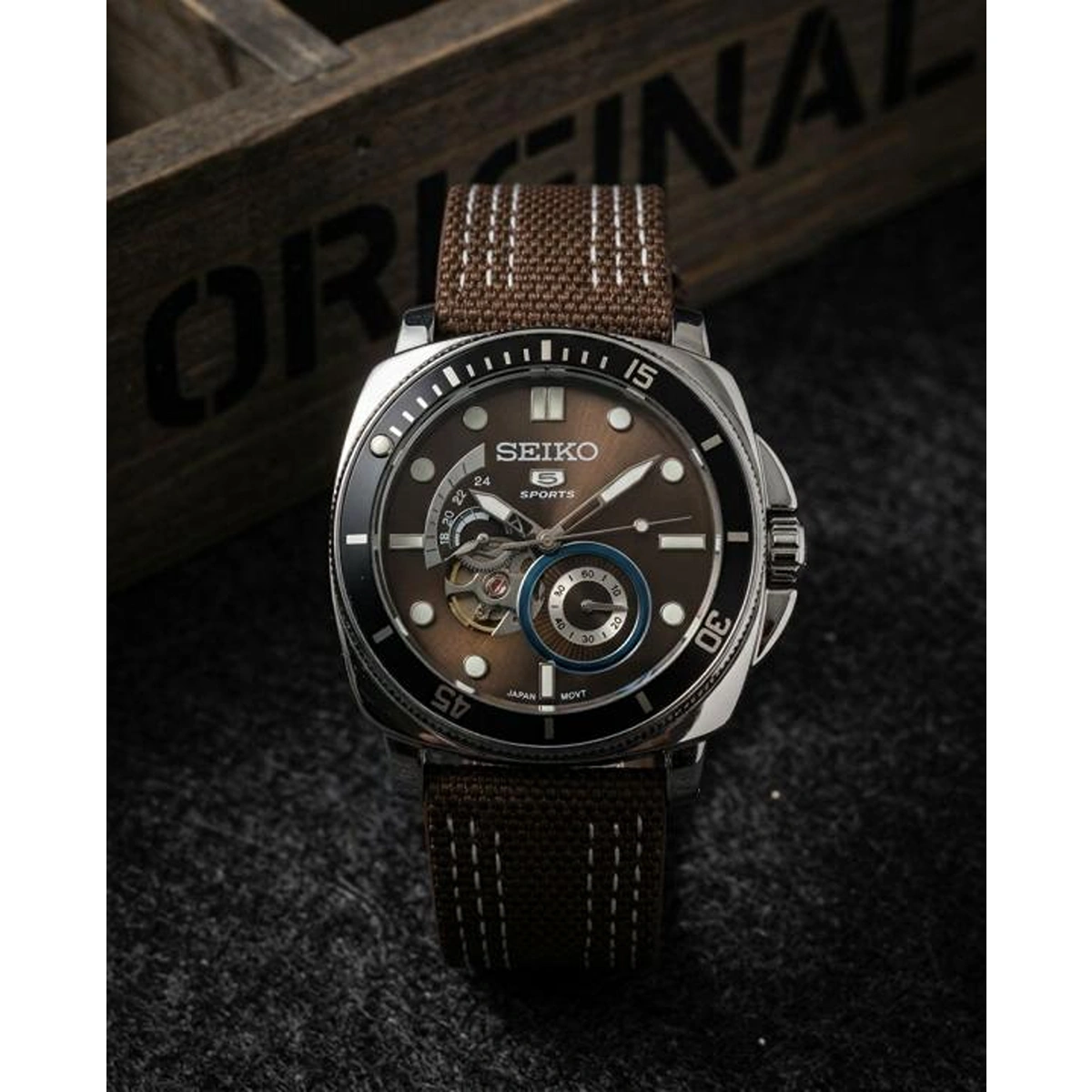 Premium Seiko 5 Sports Automatic Watch For Men (BOT2987) - stayhit.in Premium Seiko 5 Sports Automatic Watch For Men (BOT2987) - stayhit.in
