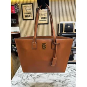 Stylish Burberry Handbag For Women (BOT1850) - stayhit.in