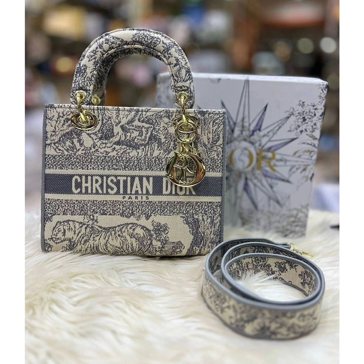 Stylish Christian Dior Bag With Og Box & Dust Bag For Women (LAB511) - stayhit.in