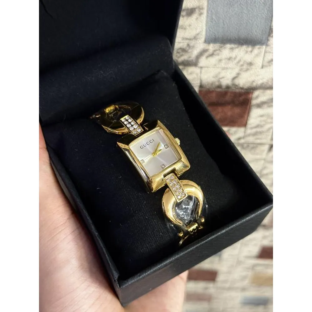 Stylish Gucci Watch For Women (SUP1018) - stayhit.in Stylish Gucci Watch For Women (SUP1018) - stayhit.in