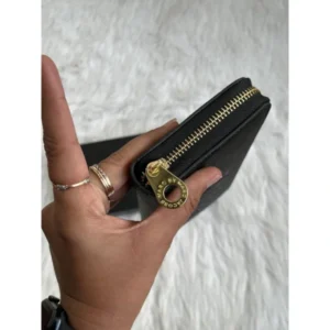 Stylish Marc Jacob Long Zippy Wallet Black With Og Box For Women (DW219) - stayhit.in