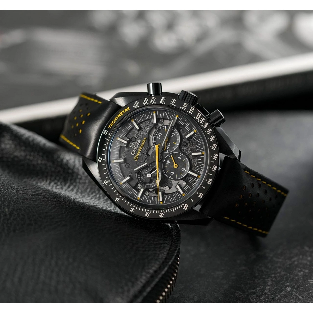 Stylish Omega Speedmaster Moon Watch Professional For Men (LAB800) - stayhit.in
