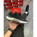 Elegant Under Armour Hovr Phantom Shoes Black Gold For Men (SUP3028) - stayhit.in