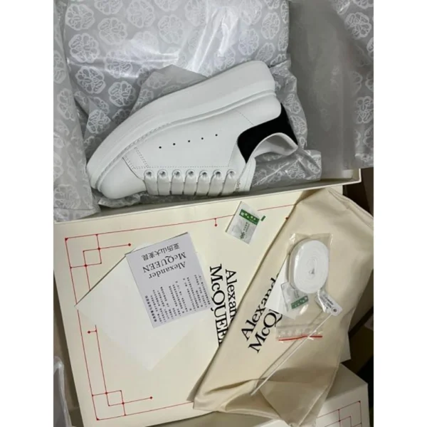 Premium Alexander Mcqueen Sneakers White For Men (SUP1799) - stayhit.in