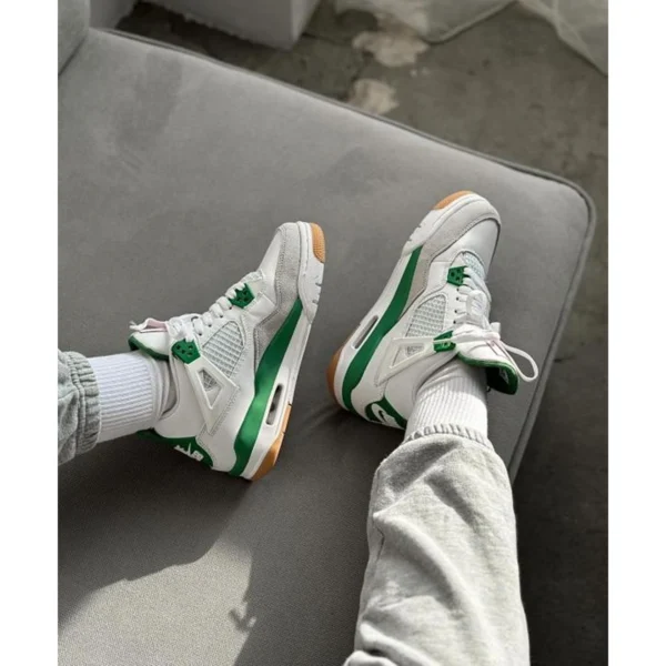 Premium Nike Air Jordan Retro 4 Shoes Pine Green For Men (SUP3221) - stayhit.in Premium Nike Air Jordan Retro 4 Shoes Pine Green For Men (SUP3221) - stayhit.in