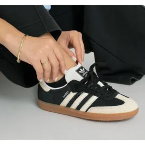 Stylish Adidas Samba Core Shoes Black Wonder White For Men (SUP3020) - stayhit.in