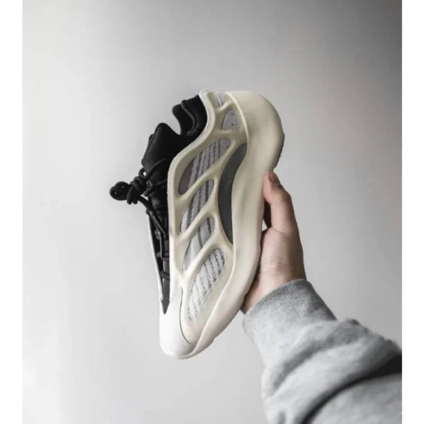 Stylish Adidas Yeezy 700 V3 Shoes Dark In Glow For Men (SUP3237) - stayhit.in Stylish Adidas Yeezy 700 V3 Shoes Dark In Glow For Men (SUP3237) - stayhit.in