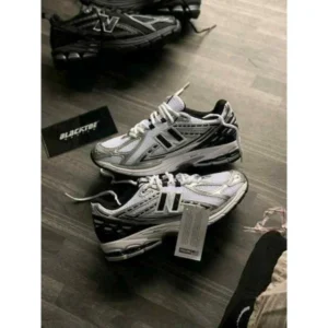Stylish New Balance 1906r Shoes Silver Black For Men (SUP1104) - stayhit.in