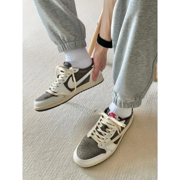Stylish Nike Air Jordan Retro 1 Shoes Low Reverse Mocha For Men (SUP3467) - stayhit.in Stylish Nike Air Jordan Retro 1 Shoes Low Reverse Mocha For Men (SUP3467) - stayhit.in