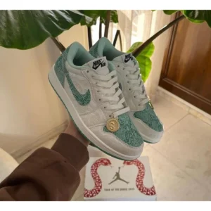 Stylish Nike Air Jordan Retro Shoes Year Of Snake For Men (SUP3237) - stayhit.in