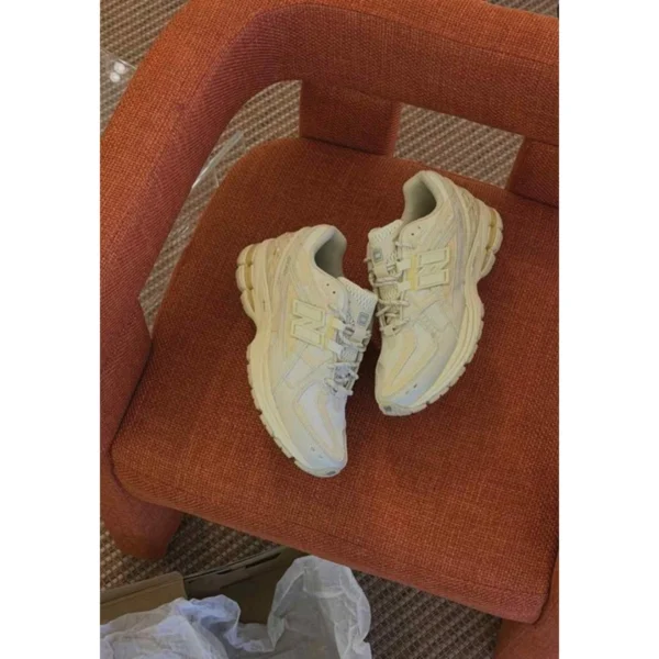 Supreme New Balance 1906R Shoes Lunar New Year White For Men (SUP1733) - stayhit.in Supreme New Balance 1906R Shoes Lunar New Year White For Men (SUP1733) - stayhit.in