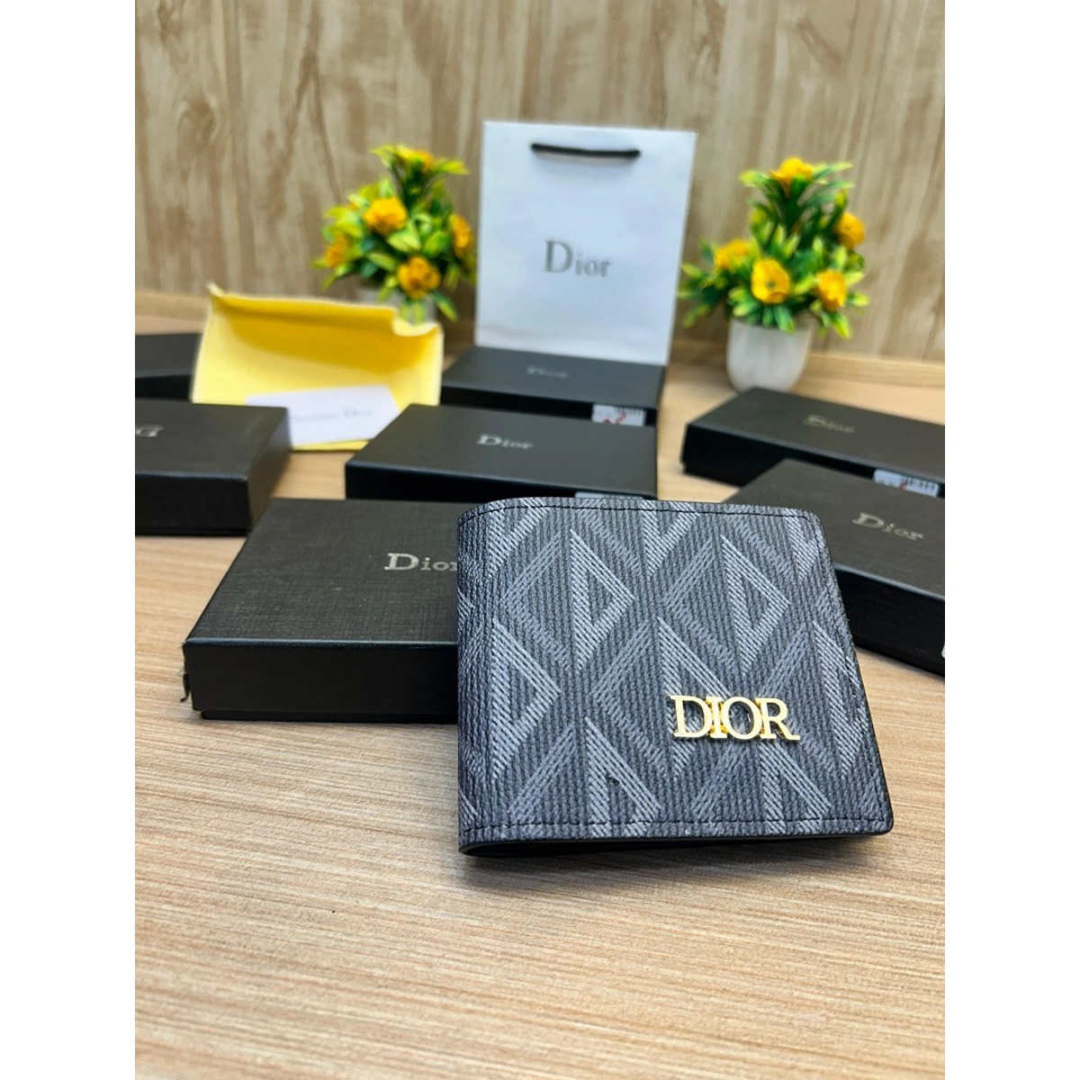 Stylish Dior Wallet For Men (DW115) - stayhit.in
