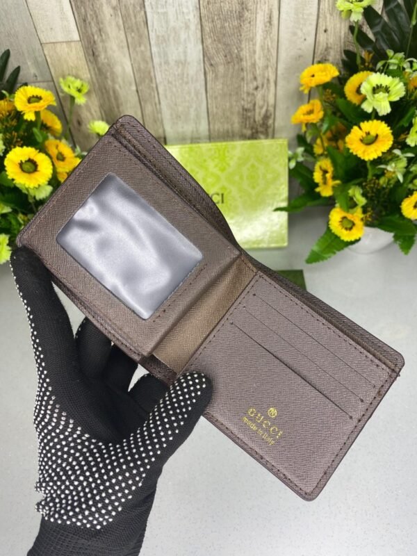 Stylish Gucci Wallet With Og Box Dust Bag For Men Stylish Gucci Wallet With Og Box Dust Bag For Men